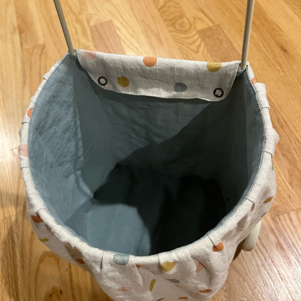 Maileg Polka Dot Trolley - Picture 3 of 4